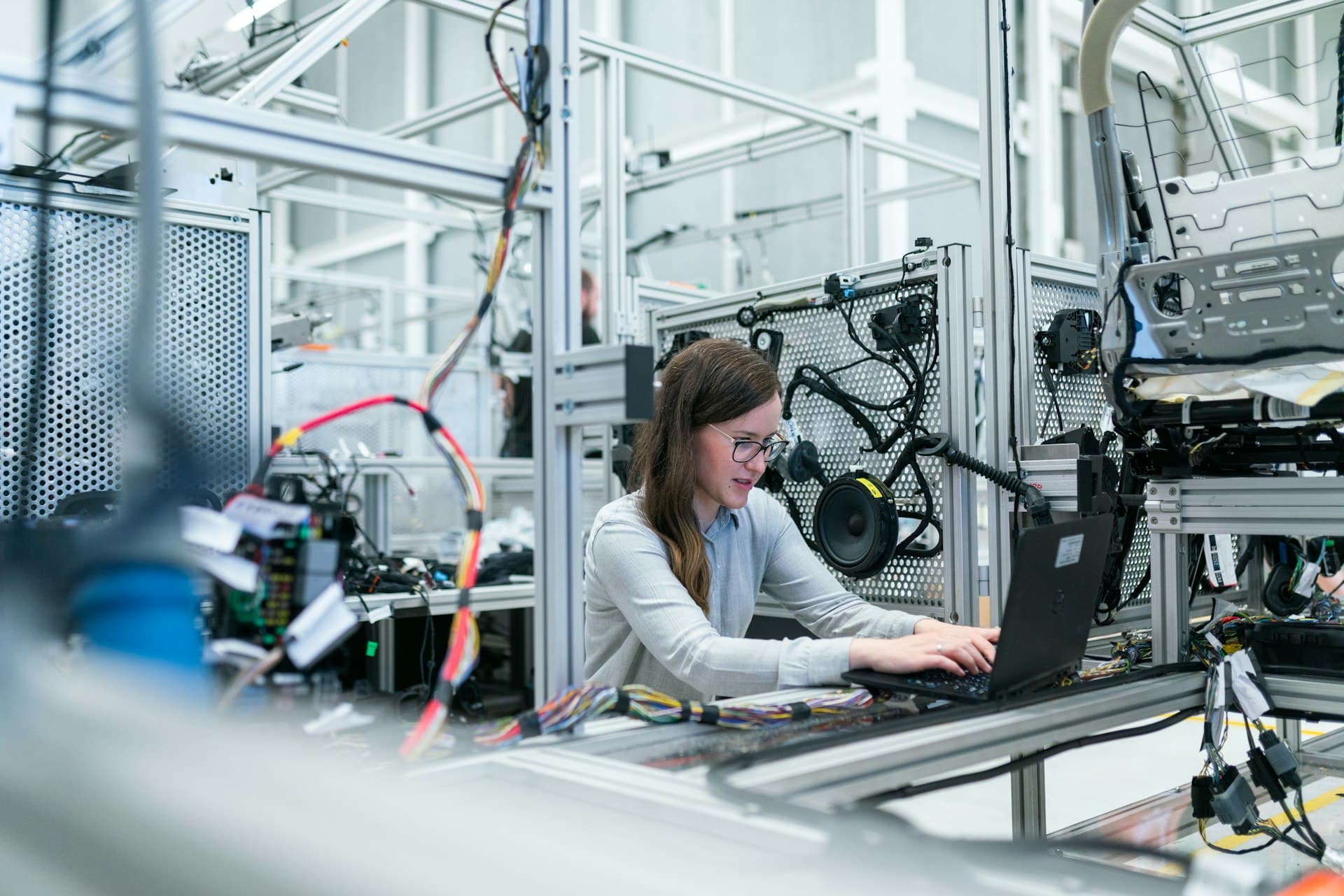 Manufacturing analytics and industrial IoT monitoring